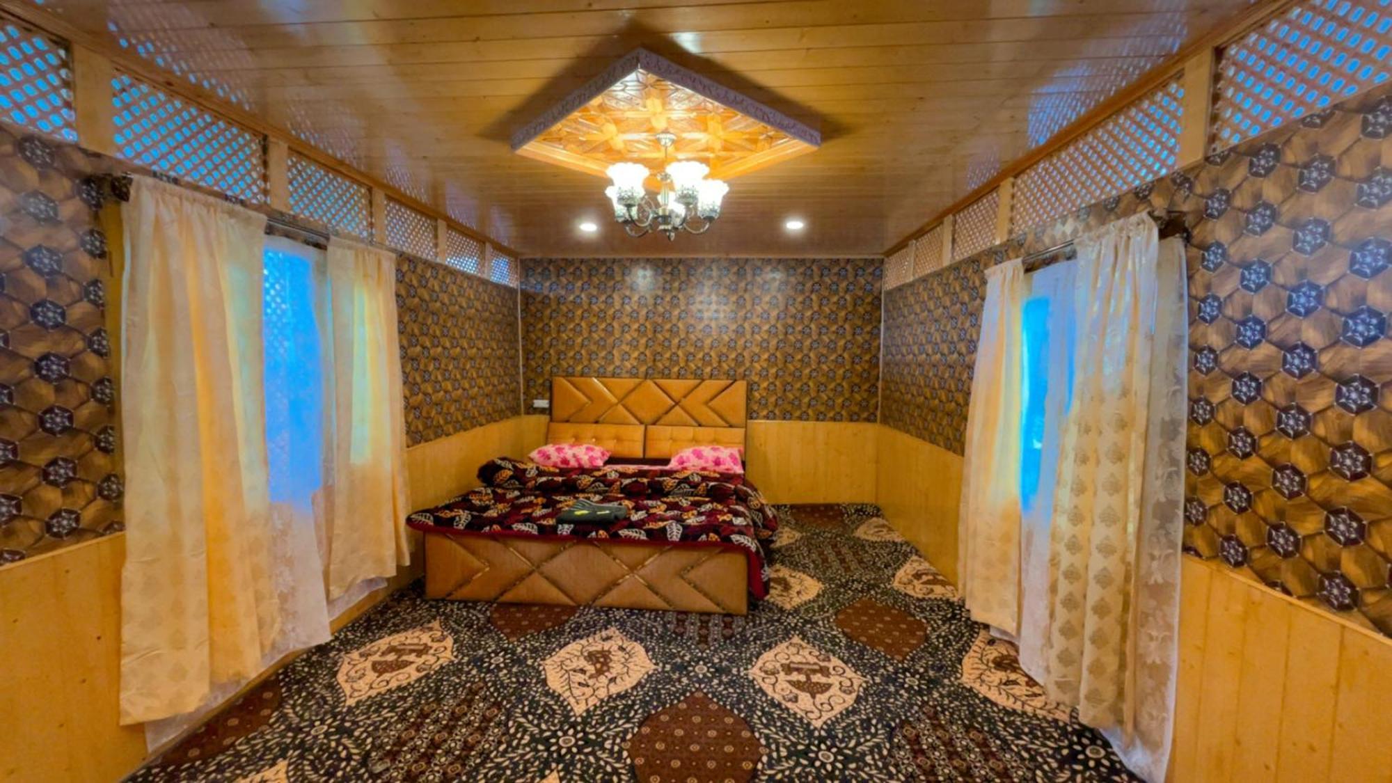 Hb Nancy Group Of Houseboats Hotel Srinagar  Ngoại thất bức ảnh